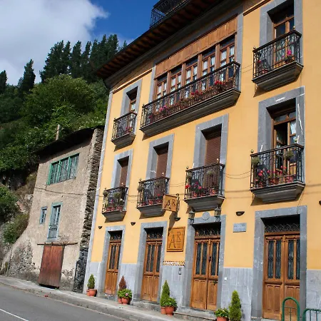 Rurales Las Mestas